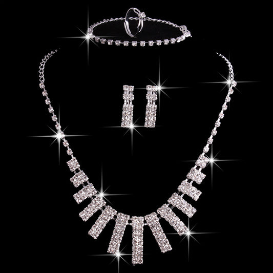 Ensemble de bijoux Hao Yue, bijoux d'explosion du commerce extérieur, quatre ensembles de bijoux de mariée, ensemble de bijoux en cristal assortis à un mariage