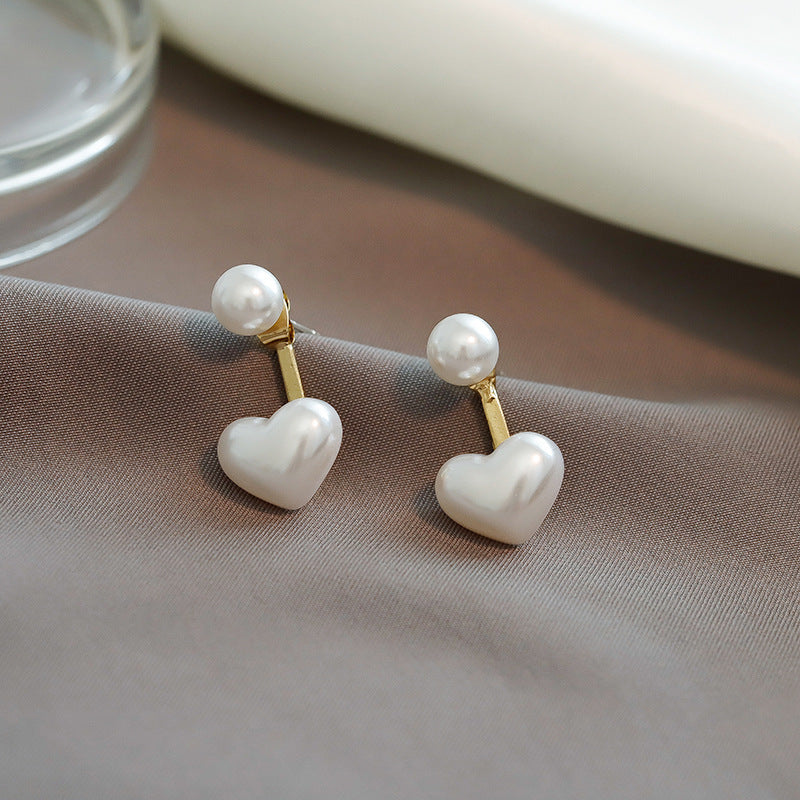 Aretes de perlas de amor de temperamento simple