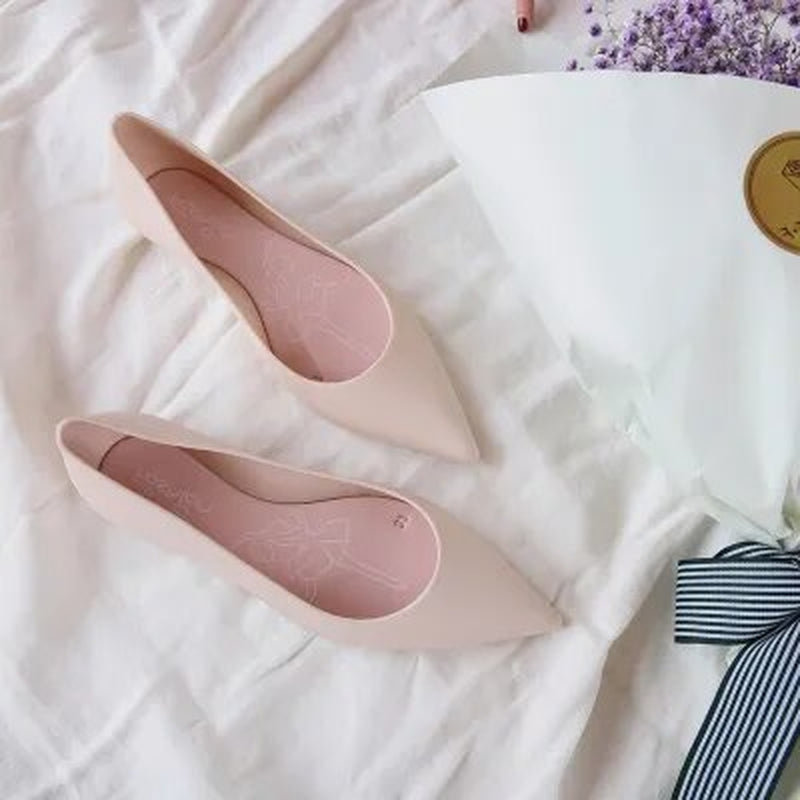 2022 Summer and Autumn Women'S anti Skid Jelly Shoes Four Seasons Pointed Shoes, Comfortable Flat Bottom Shallow Women'S Shoes.